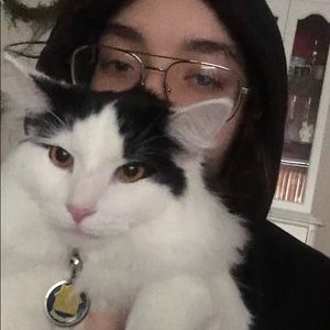 Meet your Posher, Briana